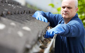 cleaning and inspecting Keekle roofs